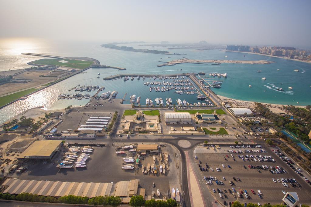 Yanjoon Homes - Princess Tower * Dubai